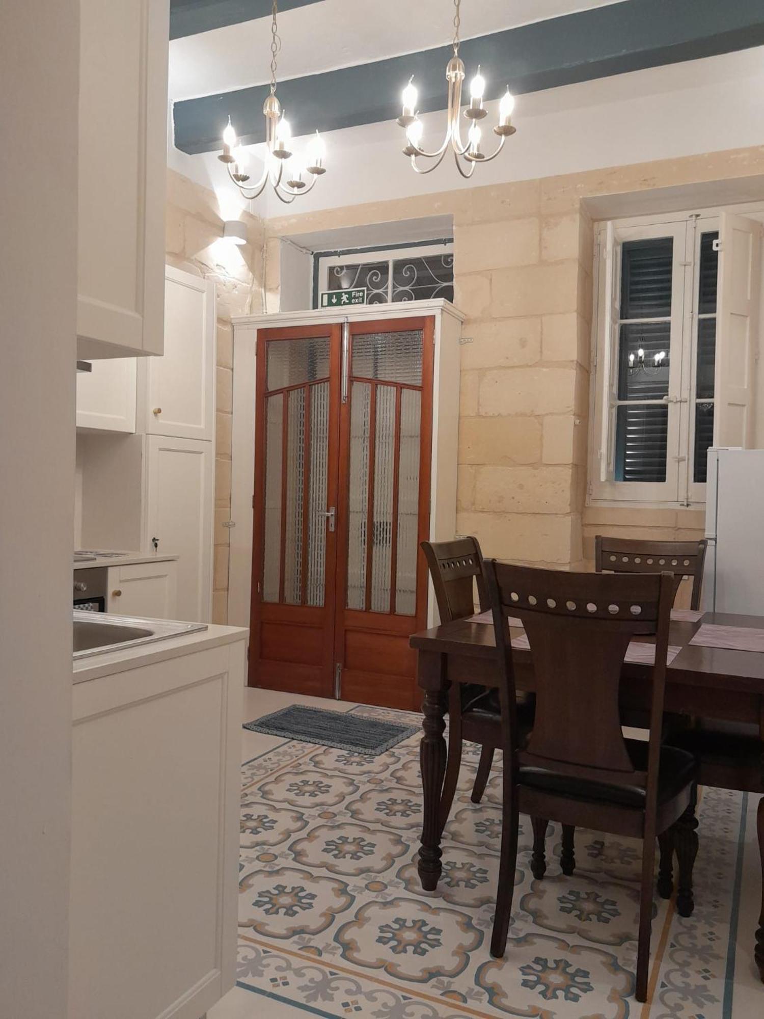 Charming Town House In Cospicua, Valperga Rooms Exteriér fotografie